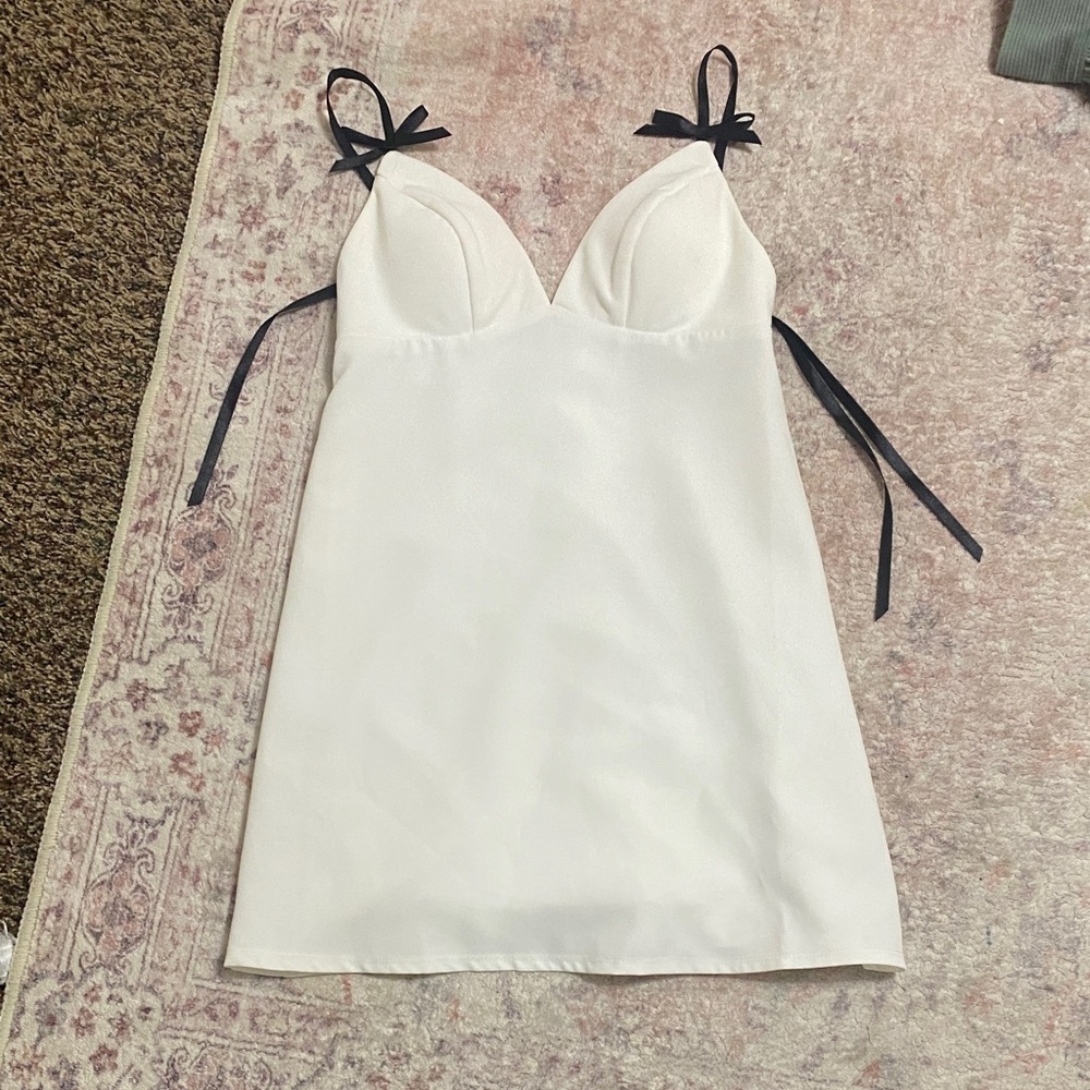 Elegant White Slip Dress with black bows from city studio